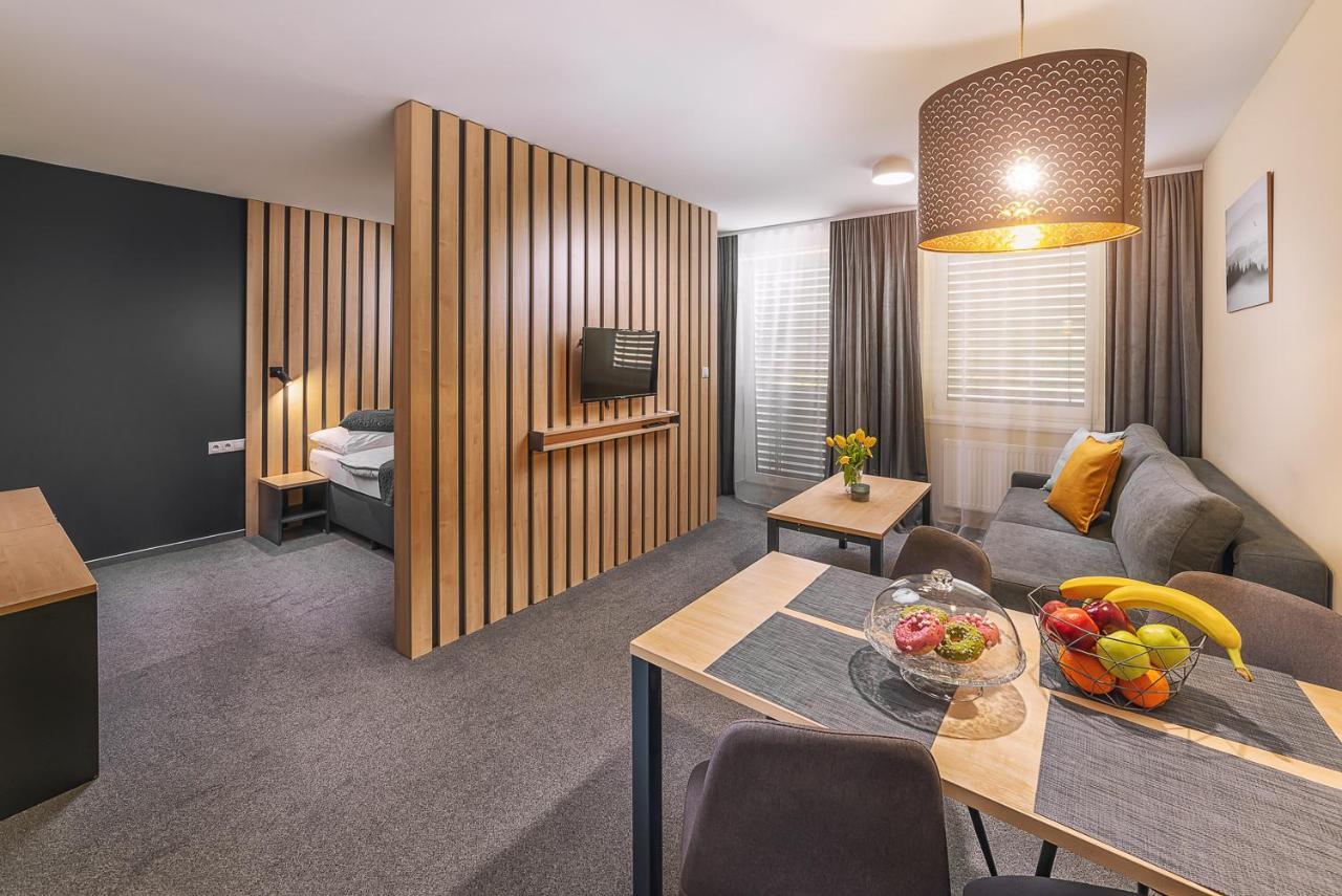 Timeout City Hotel Liptovský Mikuláš Eksteriør bilde