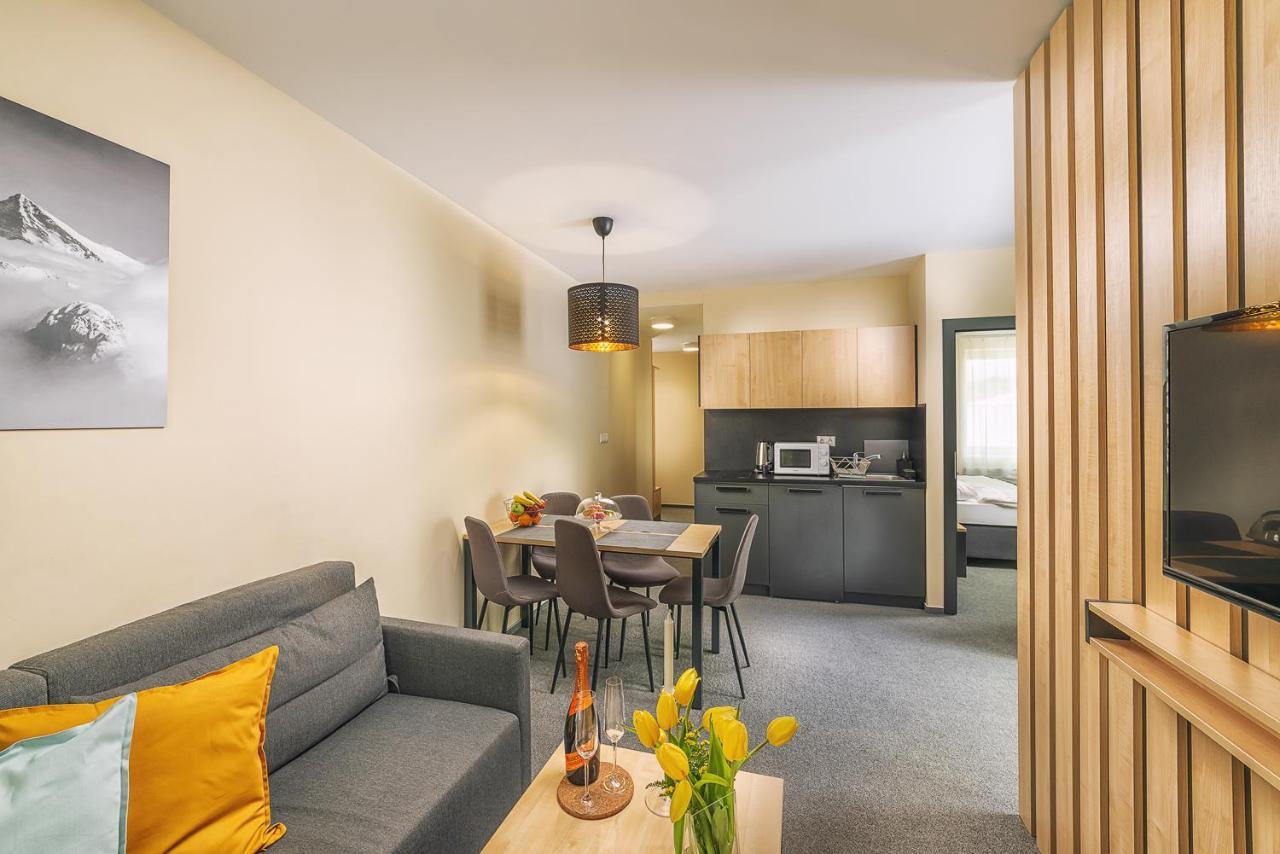 Timeout City Hotel Liptovský Mikuláš Eksteriør bilde